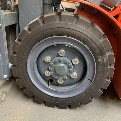 Equipamento de fabricação de plantas 2 peças 7.00T-15 Roda de aço para pneus 28x9-15
