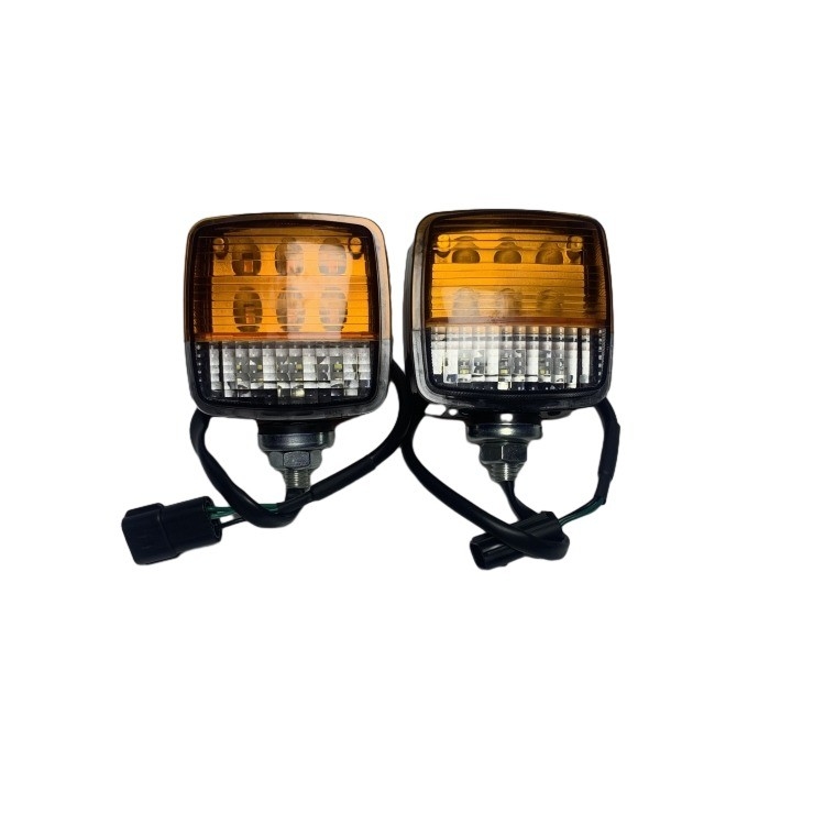 Z8610-12000 Lâmpada de cabeça universal 12-24V Luz giratória para empilhadeira modelo CPC D 10-100